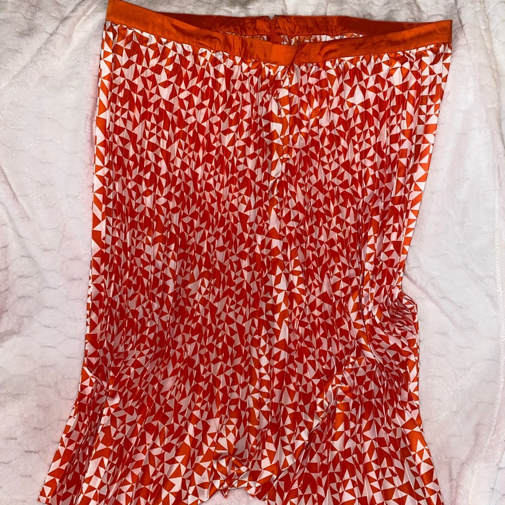 Kahlana Barfield-Brown skirt from the Future Collective collection. Size 20/22